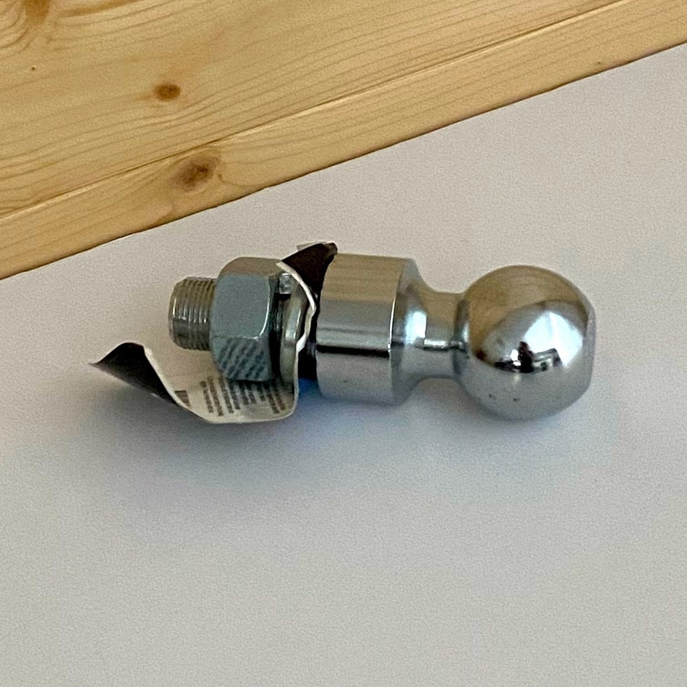 SOLD CURT Manufacturing 2” Trailer Ball Chrome #40033 - Picture 3 of 9